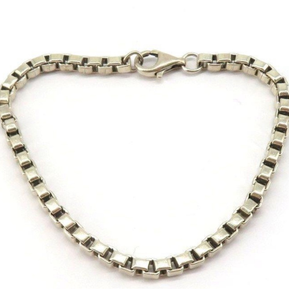 Sterling silver box chain bracelet